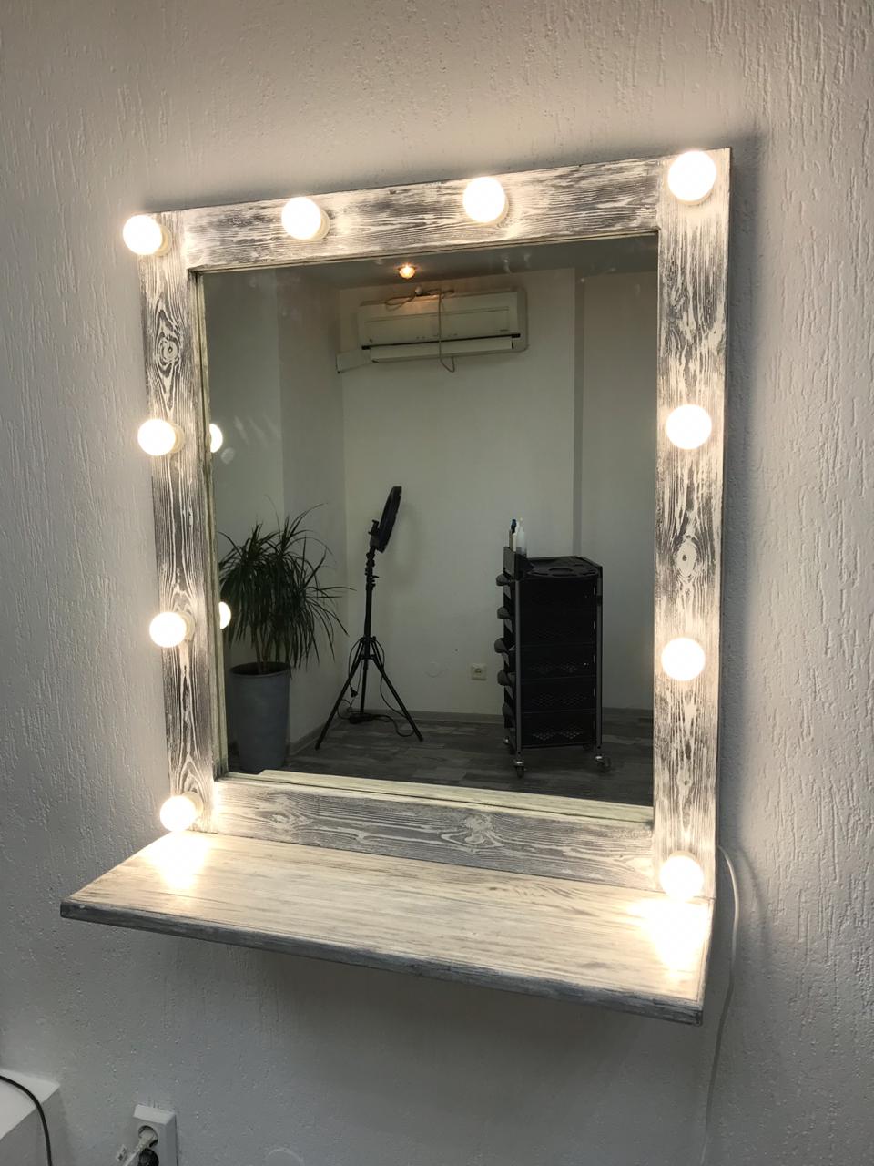 гримерное зеркало с лампочками и столиком своими руками